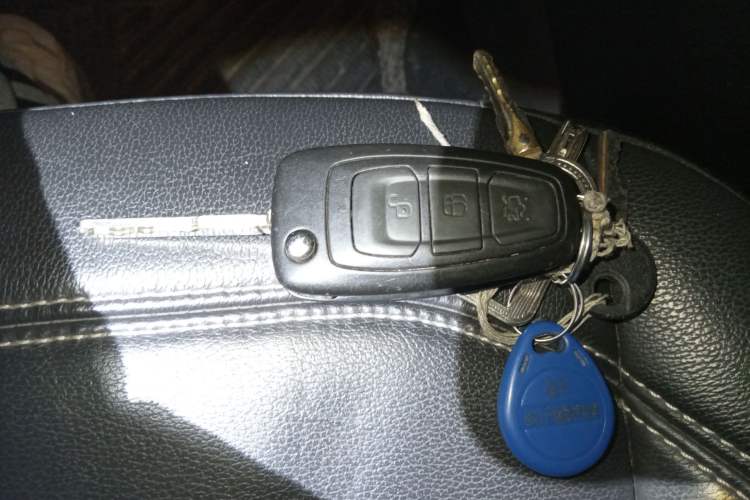 Used Ford Kuga 2017 EcoBoost 180 Two-Wheel-Drive Tiger Leap Model