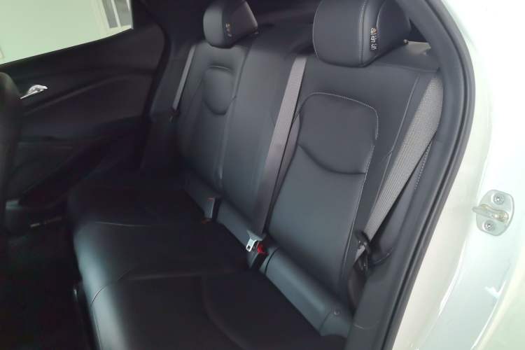 Used Chevrolet Menlo 2023 Star Enjoyment Version Plus Left Rear Seat