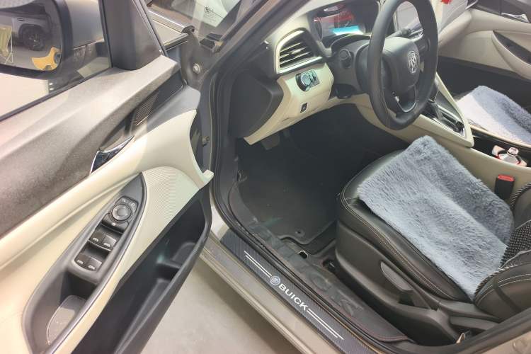 Used Buick GL6 2019 18T 6-Seater Elite Version China V Standard