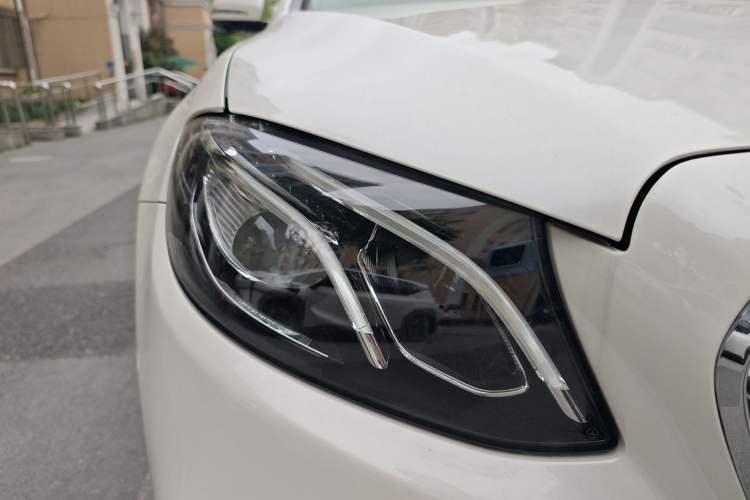 Used Mercedes-Benz E-Class 2020 Restyled E 300 L Sporty and Stylish Edition
