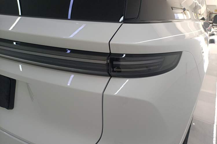 Used Li Auto Li Auto i8 2025 Model Standard Version