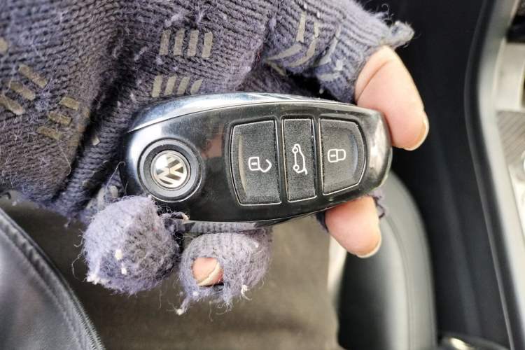 Used Volkswagen Touareg 2011 3.0 TDI Diesel Standard Version Vehicle Key