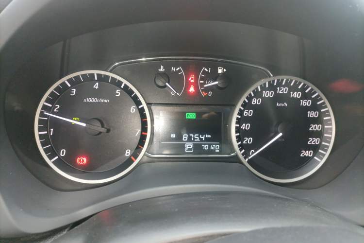Used Nissan Sylphy 2019 1.6XV CVT Smart Connect Luxury Edition China VI Standard Instrument Cluster