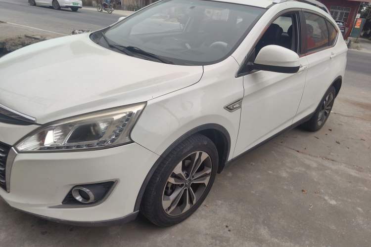 Used Luxgen U6 SUV 2014 2.0T ZhiZun Model