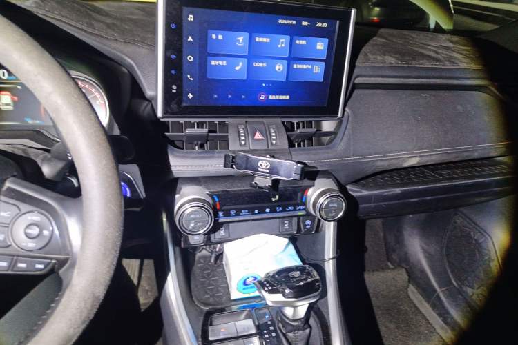 Used Toyota RAV4 2021 2.0L CVT 4x4 Style PLUS Edition Audio And AC Panel