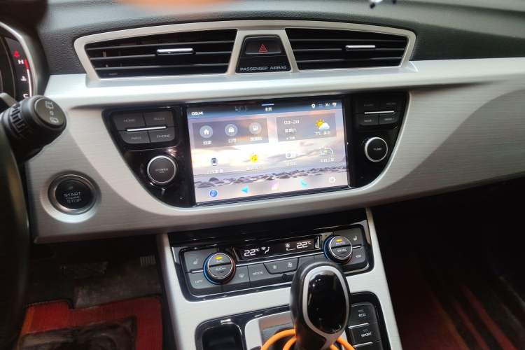 Used Geely Auto Emgrand X7 Sport 2016 1.8TD Automatic All-Wheel-Drive ZhiZun Edition
