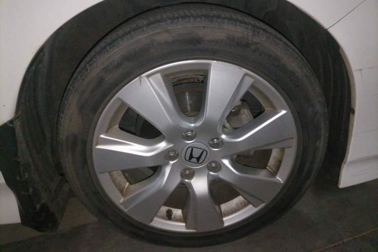 Used Honda Jade 2013 1.8L automatic Comfort version 5 seats
