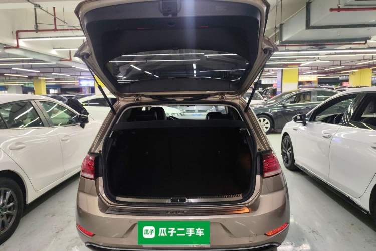 Used Volkswagen Golf 2018 230TSI Automatic Comfort Model
