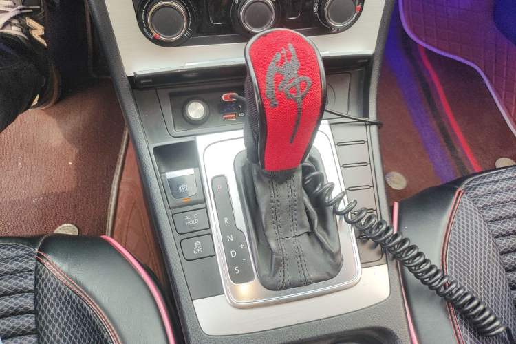 Used Volkswagen Magotan 2013 1.8TSI Premier Model Gear Lever