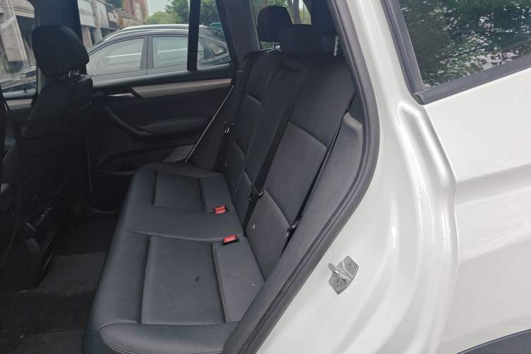 Used BMW X3 2016 sDrive20i
