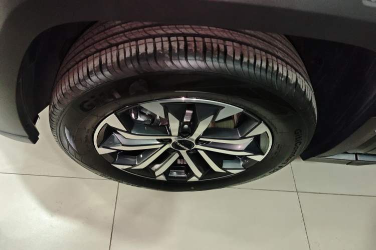 Used Haval H Dog 2023 1.5T Two-Wheel Drive Chao Ye Version Plus Left Front Wheel Hub