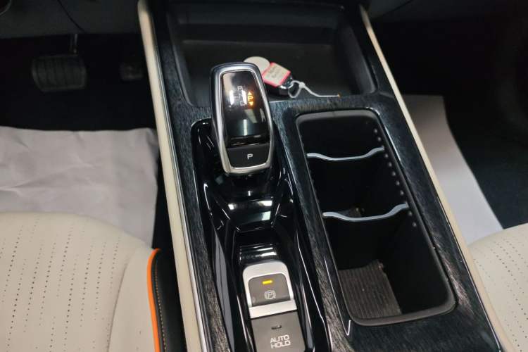 Used Dongfeng Aeolus Yixuan MAX 2023 1.5T Super Cool Trendy Dad Edition