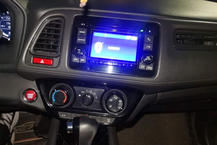 Used Honda Vezel 2018 1.5L CVT 2WD Technology Elite Model Audio And AC Panel