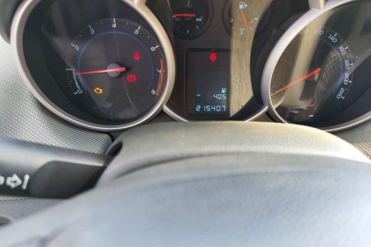 Used Chevrolet Cruze 2011 1.6L SE MT Transformers Edition
