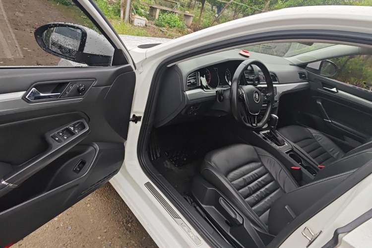 Used Volkswagen Lamando 2018 280TSI DSG Comfort Edition
