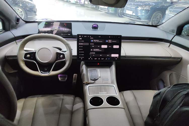 Used Hima Luxeed R7 2025 Range-Extended Version 251 km Max