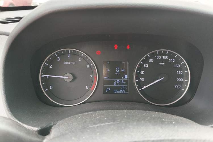 Used Hyundai ix25 2015 1.6L Automatic Two-Wheel Drive Smart GLS Trim Instrument Cluster