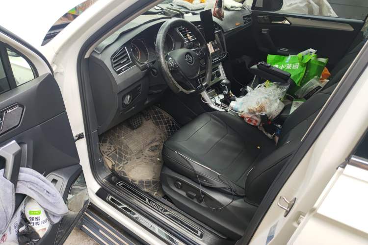 Used Volkswagen Tiguan L 2020 330TSI Automatic Two-Wheel Drive Smart Luxury Edition China VI Standard Driver Seat