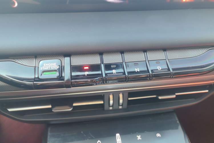 Used Lincoln Z 2022 iXiang Zunyi Edition
