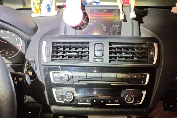 Used BMW 2 Series 2015 218i Convertible Coupe Audio And AC Panel