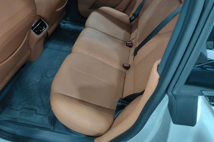 Used Dongfeng eπ eπ007 2025 Model Pure-Electric 565 All-Wheel-Drive Max Leading Edition