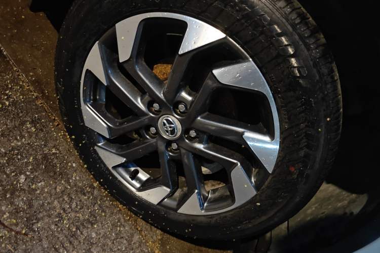 Used Toyota RAV4 2016 2.5L Automatic 4x4 Elite Edition
