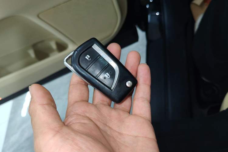 Used Toyota Highlander 2015 2.0T Four-Wheel Drive Elite Edition 7-Seater