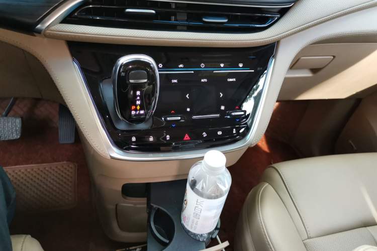 Used Buick GL8 2020 ES Land Cruiser 653T Flagship Model Gear Lever