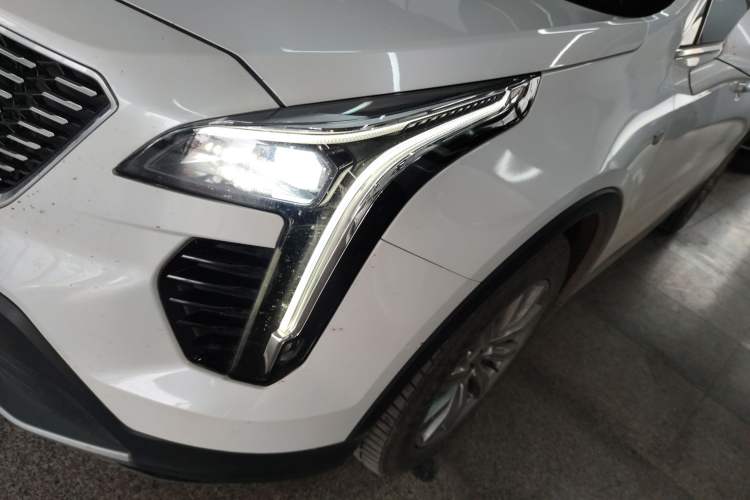 Used Cadillac XT4 2018 28T Two-Wheel Drive Leading Version