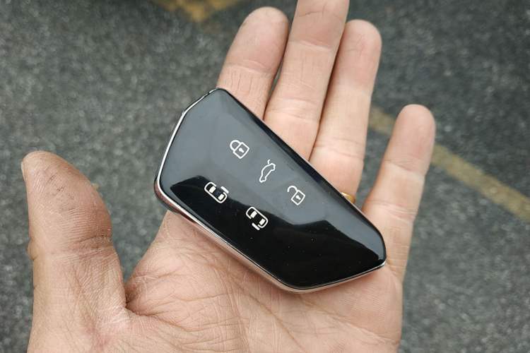 Used Volkswagen Viloran 2024 330TSI Luxury Edition
