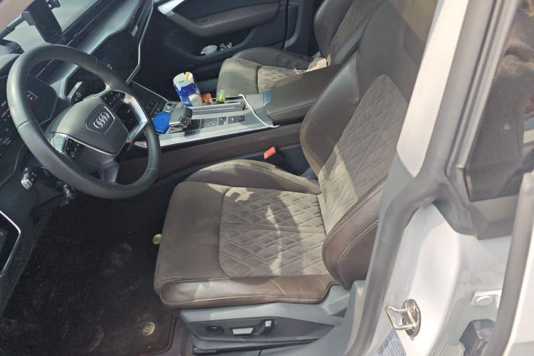 Used Audi A7L 2022 45 TFSI quattro S-line Visionary Crystal Package
