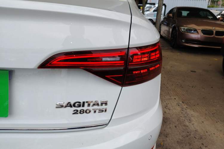 Used Volkswagen Sagitar 2021 280TSI DSG Excellence Edition Right Rear Taillight