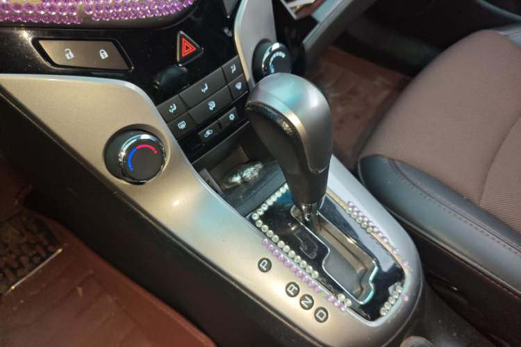 Used Chevrolet Cruze 2013 Hatchback 1.6L Automatic Luxury Model
