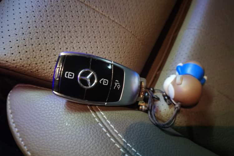 Used Mercedes-Benz E-Class 2022 Second Facelift E 300 L Luxury Edition
