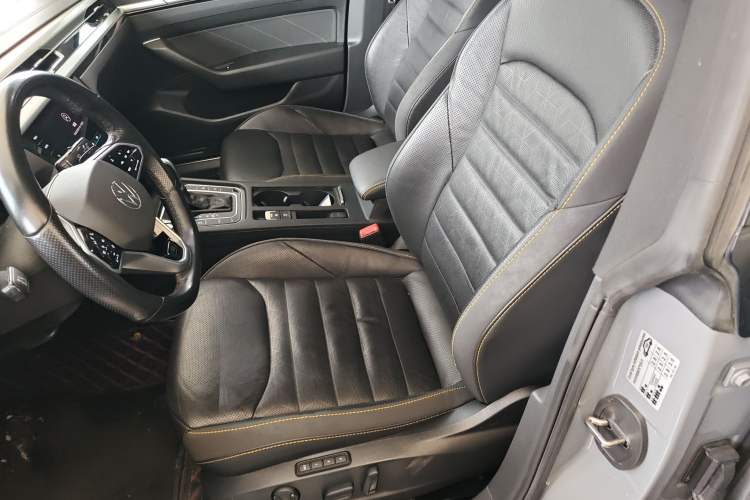 Used Volkswagen FAW-Volkswagen CC 2021 380TSI Striking Edition Left Front Seat