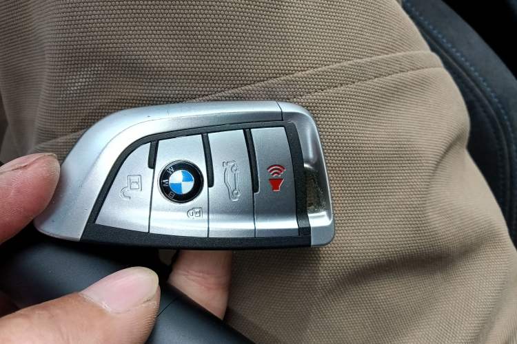 Used BMW 3 Series 2017 320i M Sport Vehicle Key