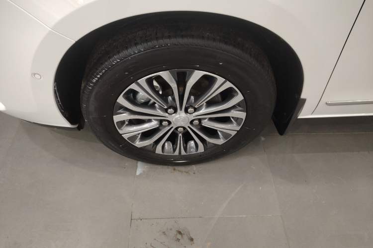 Used Buick GL8 2021 Land Cruiser Executive Class 652T Smart Luxury Model