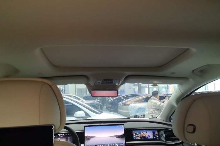 Used Denza D9 2025 DM-i Intelligent Drive 1020 Four-Wheel Drive Flagship Model
