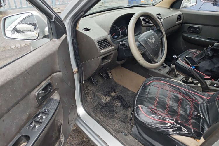 Used Wuling Hongguang 2014 1.2L S Standard Version China IV Standard Driver Seat