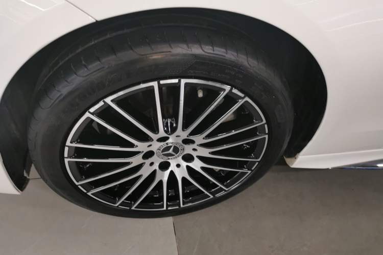 Used Mercedes-Benz C-Class 2023 Revised C 200 L Sport Edition Left Front Wheel Hub