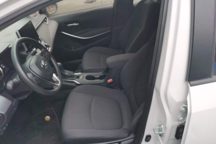 Used Toyota Corolla 2021 Dual-Motor 1.8L E-CVT Elite Edition Left Front Seat