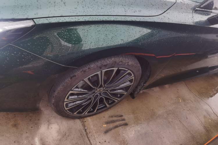 Used MG 7 2023 1.5T DCT Elegant & Graceful Edition Exterior 4