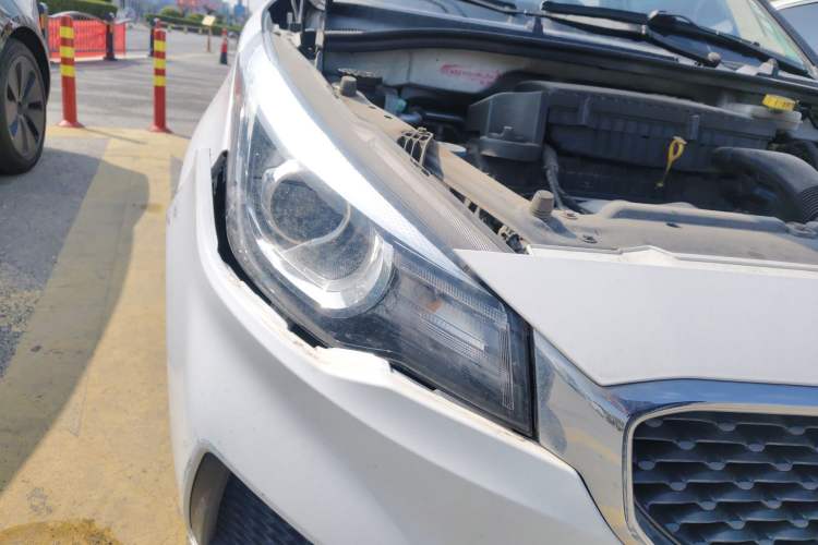 Used MG 3 2017 1.5L Automatic Smart Connect Elite Edition Right Front Headlight