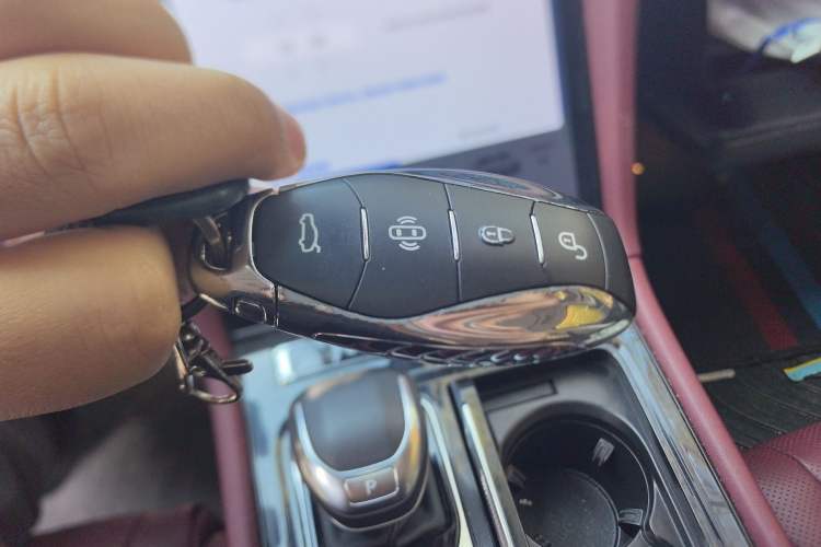 Used Hongqi H5 2023 2.0T Automatic Smart Connect Flagship Edition
