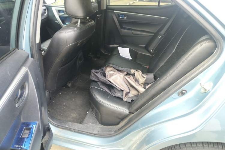 Used Toyota Corolla 2016 Dual-Engine 1.8L E-CVT Leading Edition Left Rear Seat