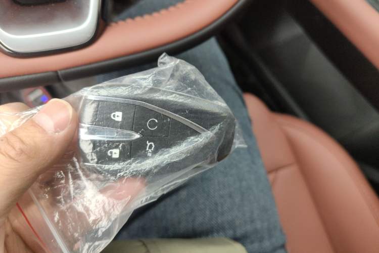 Used Changan CS75 PLUS 2026 Model, Smart Champion Edition 1.5T New Blue Whale Smart Navigation Version