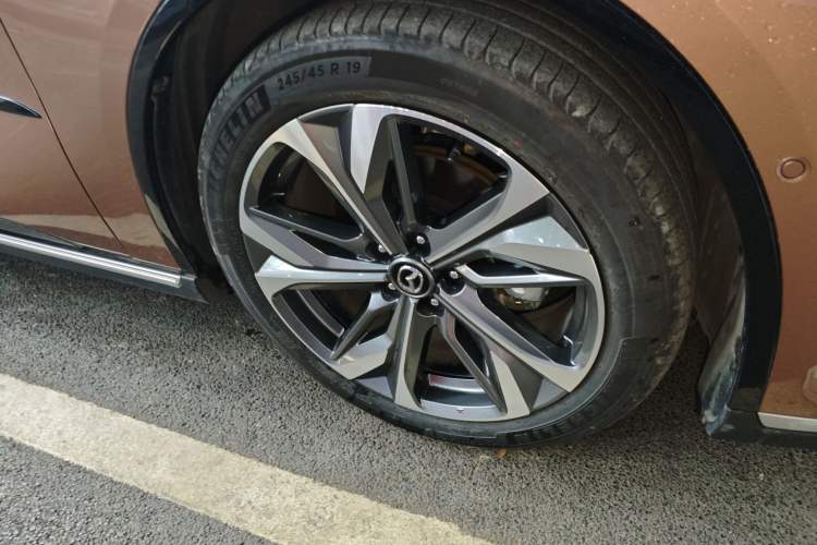 Used Mazda EZ-6 2024 Range-Extended 200 Luxury Edition