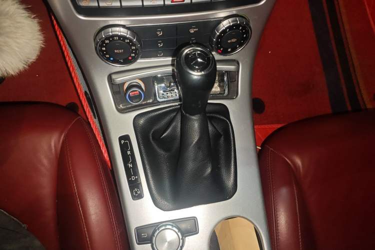 Used Mercedes-Benz SLK-Class 2011 SLK 200 Fashion Model