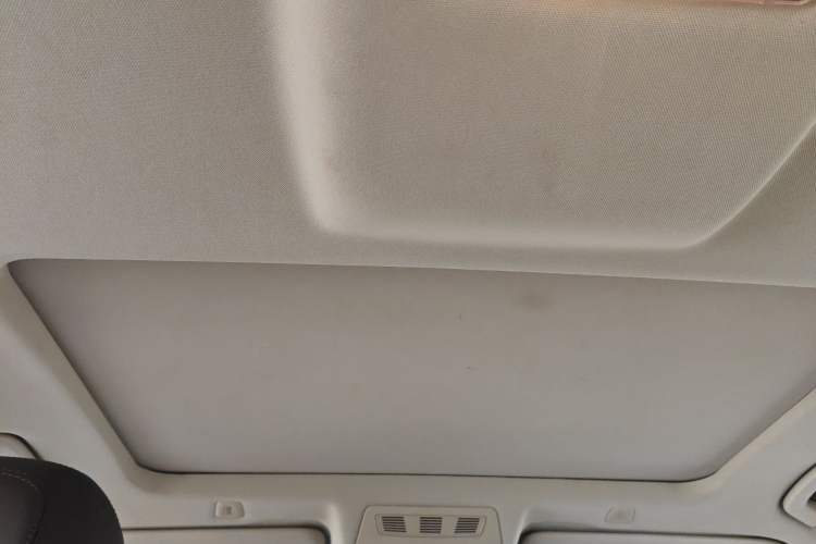 Used BMW 5 Series 2014 525Li Luxury Design Package
