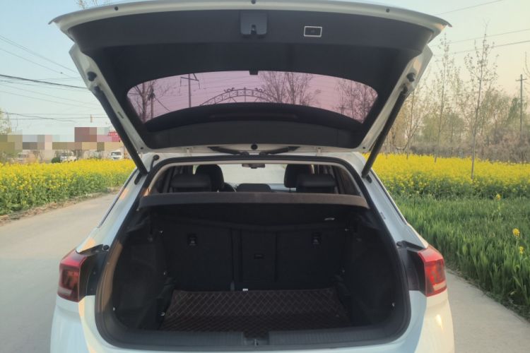 Used Volkswagen T-ROC 2020 280TSI DSG Two-Wheel Drive Comfort Version
